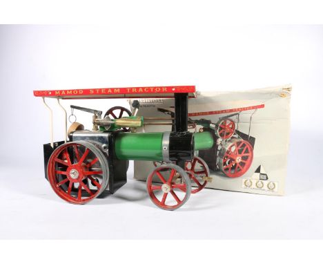 Malins (Engineers) Ltd, Mamod TE1a Steam Tractor live steam traction engine, boxed with internal packing piece. 