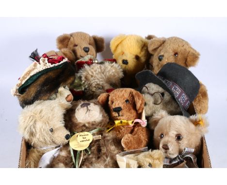 Collectable teddy bears to include Steiff 011535 Brummbar, Charlie Bears CB194513 Button, Cotswold Bears 'Pippin', Robin Rive