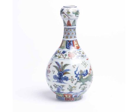 CHINESE CERAMIC VASE
of baluster form, six character mark to the body, 25cm high 