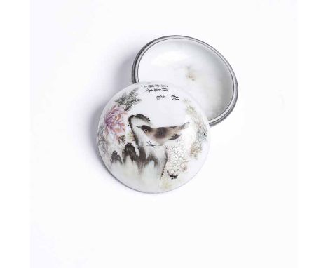 CHINESE CERAMIC LIDDED DISH
of circular form, thte lid painted with a bird, 8cm diameter