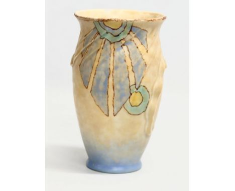 A 1930’s Crown Devon Pottery Art Deco jug. 13x22cm 