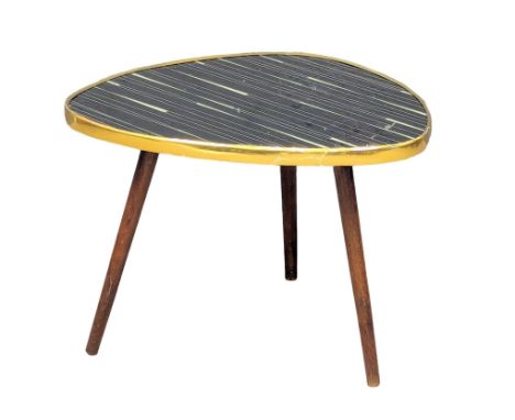 A 1960s Mid Century coffee table / lamp table. 60x61x43cm 