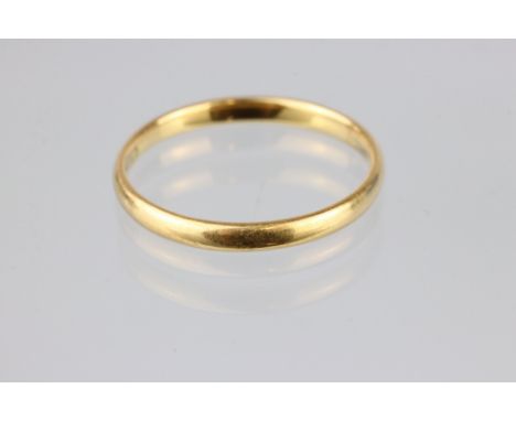 22ct yellow gold wedding band, band width 2.3mm, ring size R 
