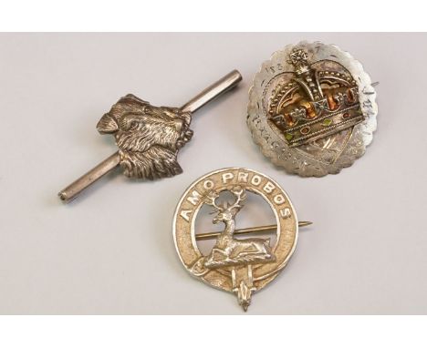 Three silver brooches comprising Victorian enamelled silver brooch commemorating Queen Victoria's Golden Jubilee, a cast crow