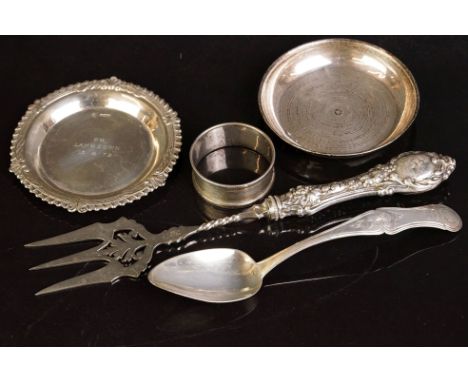 Silver handled bread fork; a silver circular pin dish with engine turned decoration, makers SJ Rose &amp; Son, London 2010; a