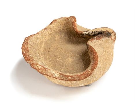 A a sizeable and robust pottery cocked hat type oil lamp from Southern Palestine, Judea, 8th - 6th century BC.    Sides of th