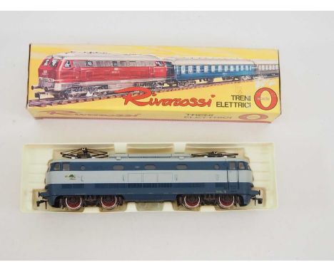 A RIVAROSSI 7181 O Gauge Italian outline electric twin pantograph FS class E.444 locomotive in FS Italia blue and grey livery