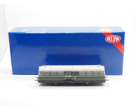A HELJAN 8700 OO gauge Waggon und Maschinenbau Railbus in early light green with speed whiskers - G/VG in G box