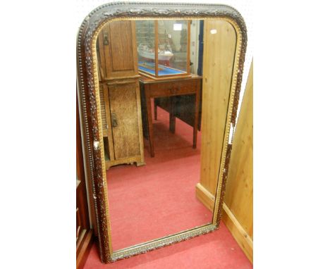 A Victorian stained wood and gesso moulded round cornered over mantel mirror (some losses to acanthus mouldings) 133x76cm