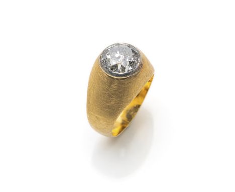 Solitär - Diamant-Ringwohl Deutschland um 1960/70RM 58Ring in 750/000 Gelbgold und einer weiß farbenen Einfassung des Diamant