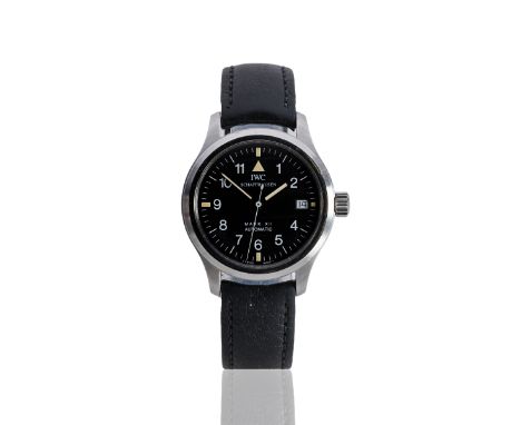 IWC FliegeruhrSchaffhausen, Schweiz, ca. 1996D. 37 mmGlattes Stahlgehäuse mit schwarzem Lederband, schwarzes Zifferblatt, ara