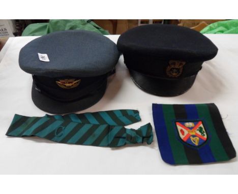 A small quantity of assorted collectable items comprising RAF Officer's cap, Naval Officer's cap, a sew-on school patch and t