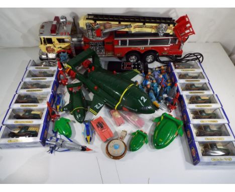 Thunderbirds, Oxford Diecast and others - a good mixed lot comprising 13 Oxford diecast vehicles in original boxes and 26 Thu
