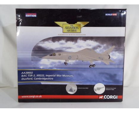 Corgi - a limited edition 1:72 scale diecast model aeroplane from the Corgi Aviation Archive Collection #AA38602, model appea