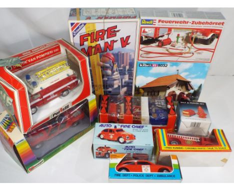 Burago / Bburago, Revell and others - A good selection of fire vehicles to include Prime Line Fireman V, Burago / Bburago Che