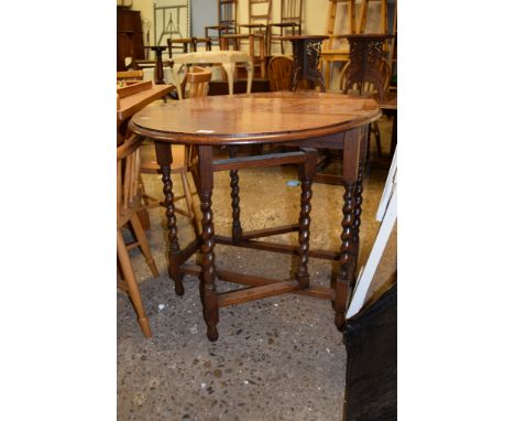 OVAL GATE LEG TABLE, LENGTH APPROX 104CM