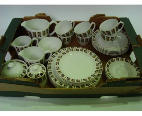 A 1960's Alfred Meakin Random pattern part tea and dinner service. 