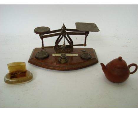 A set of brass letter scales with weights, a horn snuff box and a Chinese miniature Yixing pottery teapot. 