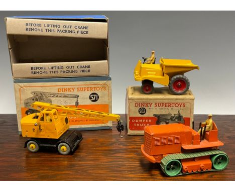 Toys &amp; Juvenalia - Dinky Supertoys 571 Coles Mobile Crane, boxed with original inner cardboard packaging piece; Dinky Sup