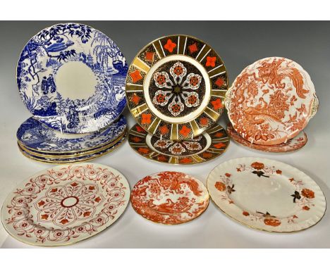 A set of six Royal Crown Derby Mikado dinner plates, second quality; other Royal Crown Derby plates, including Red Aves, Bali