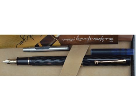 A Sheaffer Old Timer fountain pen