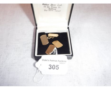 A PAIR OF 9CT YELLOW GOLD PART ENGINE-TURNED CUFFLINKS 