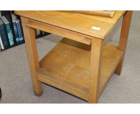 OAK OCCASIONAL TABLE WITH PULL-OUT SHELF