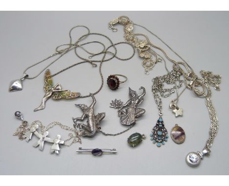 Assorted silver jewellery including Blue John brooch and pendant, garnet ring, brooches, pendants, chain, etc. 