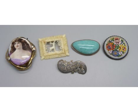 Five vintage brooches, including a Victorian name brooch and an Italian micro-mosaic brooch 