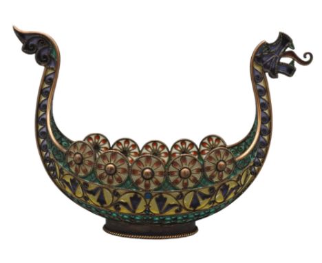 Miniatur eines Wikingerschiffes mit Transluzid-Email In der Art von Marius Hammer. Wikingerschiff in Gestallt eines Drachen, 