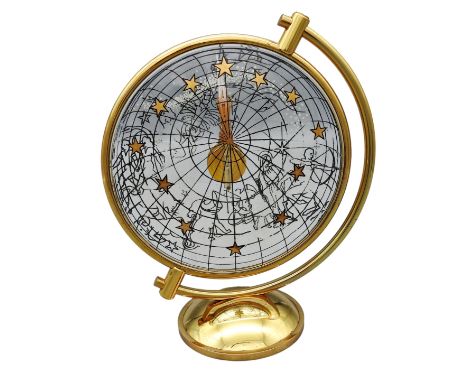 Jaeger-LeCoultre, Seltene Tischuhr mit Sternzeichen Zustand. Gangbar. Frankreich, um 1950/60. Glas und Messing, poliert. Gute