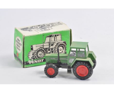 Cursor 1/50 Scale Fendt 614 Turbomatik Tractor. A / B in C Box.