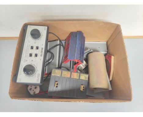 Box of 00 gauge track components and scenery to include&nbsp;H&amp;M Duette Controller, Hornby R473 Ticket Office, tunnel, et
