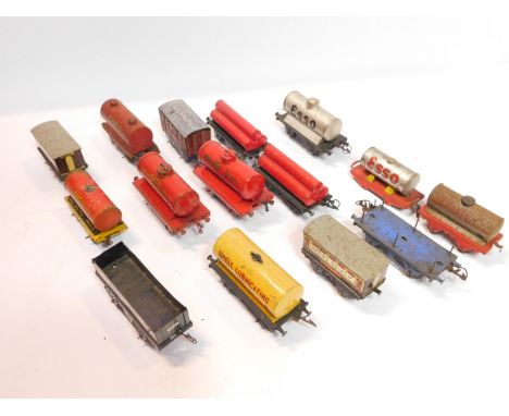 Hornby O Gauge wagons and trucks, to include Esso and Shell tankers together with Pullman coaches, etc. (15)