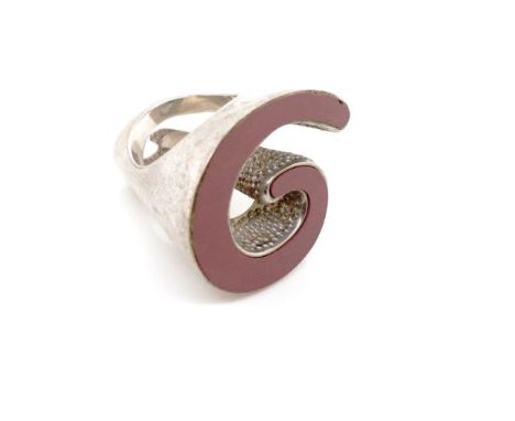 Wedgwood Stephen Webster silver ring marked with modern English silver marks. Approx weight 35 grams, ring size M-N