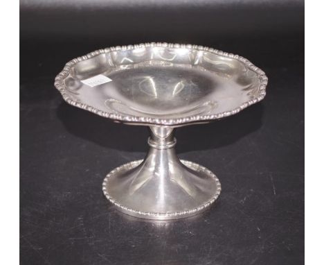 Edward VII sterling silver comport London 1908, makers Harrison Brothers, and Howson, (height 9cm approx; weight 190grams app