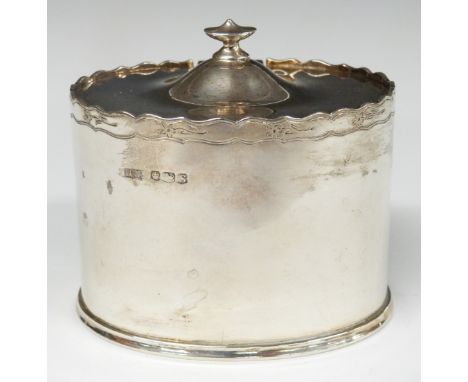 George V hallmarked silver oval tea caddy with hinged lid, Sheffield 1935, maker&nbsp;Lee &amp; Wigfull, width 9cm, weight 13