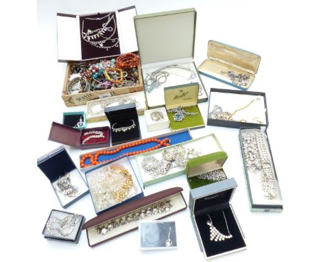A collection of vintage diamanté, beads, etc&nbsp;