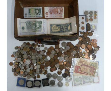 An amateur collection of world and UK coinage, 19thC onwards, some banknotes, some silver content, modern crowns etc, all in 