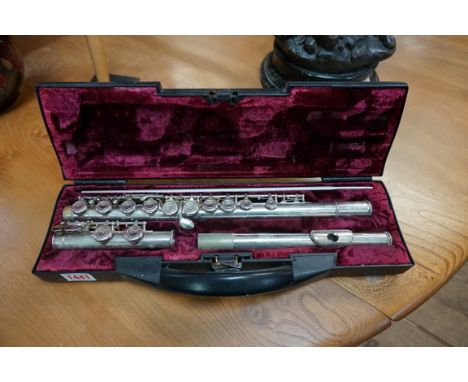 A Buffet flute, in fitted case. 