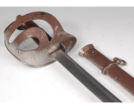 An Italian 1871/1909 pattern Cavalry Trooper's sword, having a 33cm slightly curved fullered blade, the pierced steel hilt nu