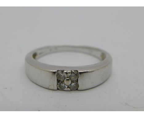 An 18ct gold and diamond ring, 3g, O