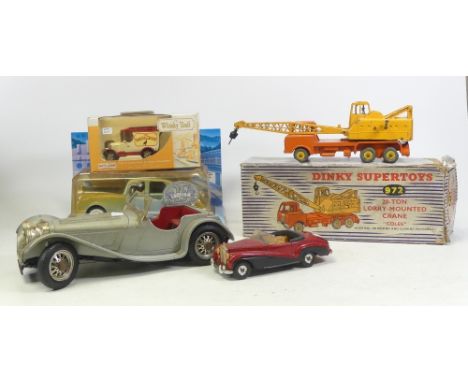 Collection of diecast cars to include Dinky Supertoys 972 20-Ton Lorry Mounted Crane complete with hoisting, jib raising and 