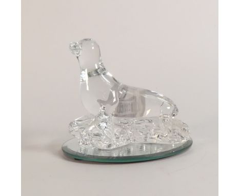 Waterford Crystal Seal presented on a mirrored disc. (H:11cm)