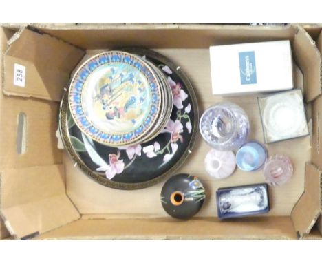 A selection of ceramics to include Royal Worcester Legends Of The Nile Plates, Makoto Miyagi charger of Graceful Orchid, Shel