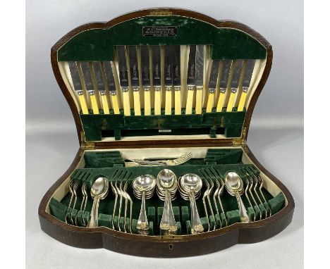 OAK CASED CANTEEN OF PLATE DE LUXE CULTERY, for 8 persons, approx. 50 pieces with a silver fork and a silver fork and knifePr