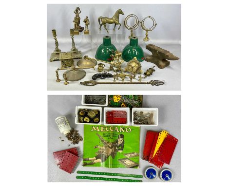 MIXED COLLECTABLES & METALWARE GROUP, 19th century and later including cast brass candlesticks a pair, with square bases and 