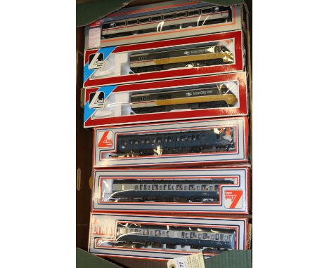 12x Lima OO gauge railway items. A BR Intercity 125 HST 5-unit train comprising; a powered locomotive unit, non-powered trail
