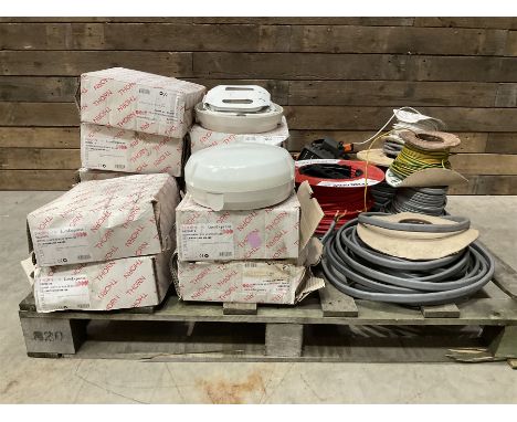 14 boxed ceiling lights, a site lamp and a quantity of various sized cable