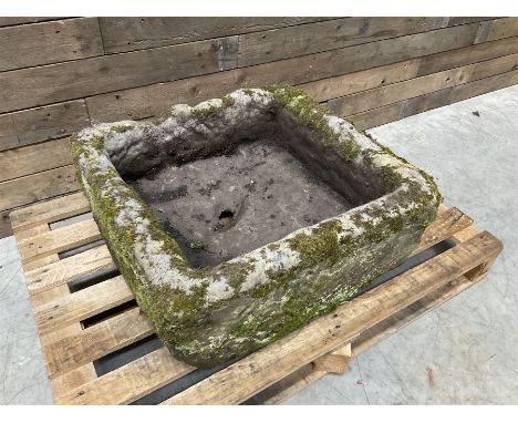 Large 19th century square weathered stone trough Dimensions: Height:&nbsp;30cm&nbsp; Length/Width:&nbsp;67cm&nbsp; Depth/Diam